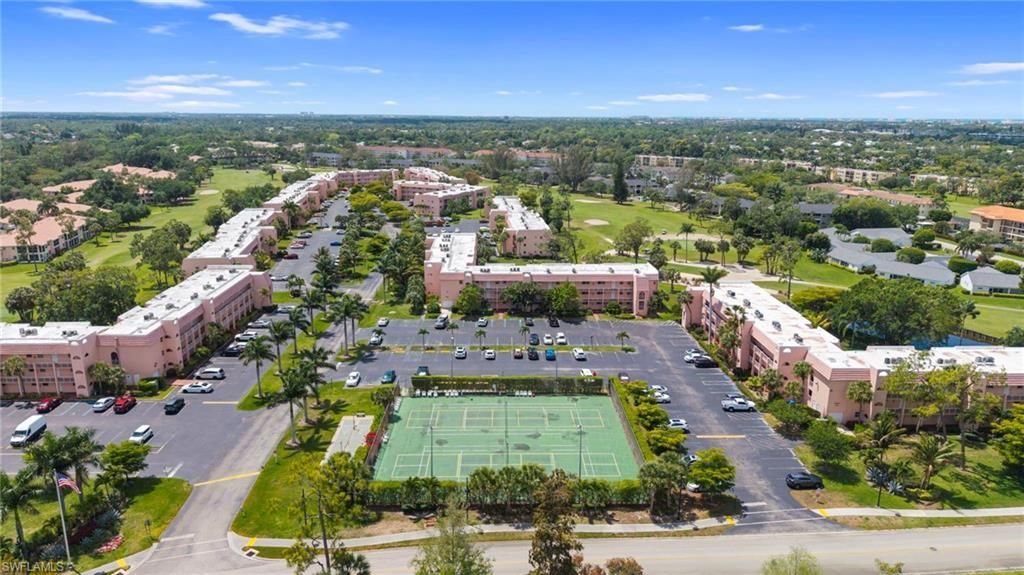 400 Forest Lakes Blvd, Unit 204, Naples, FL 34105 Photo