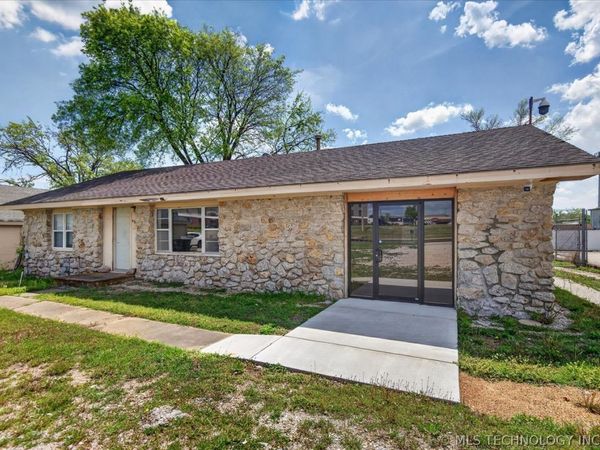 4009 Price Road , Bartlesville, OK 74006