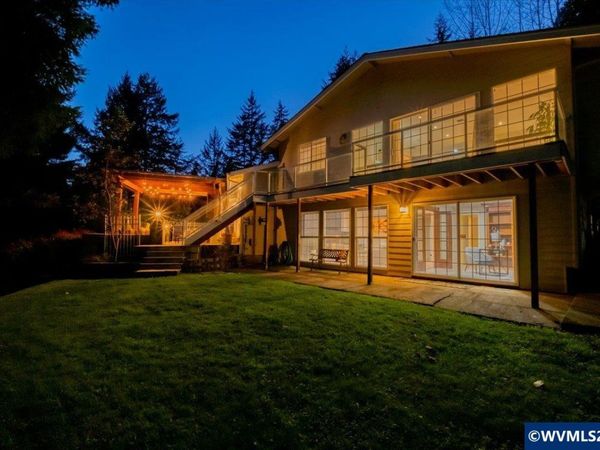 7955 NW Hope Dr, Corvallis, OR 97330