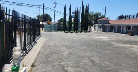 1506 S Mariposa Rd, Stockton, CA 95205 Photo