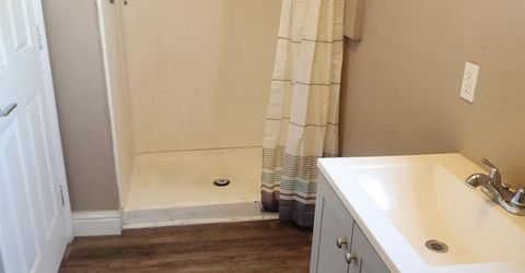 1506 S Mariposa Rd, Stockton, CA 95205 Photo