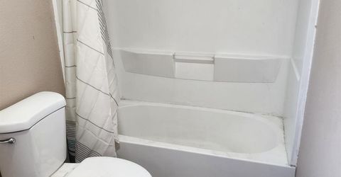 1506 S Mariposa Rd, Stockton, CA 95205 Photo