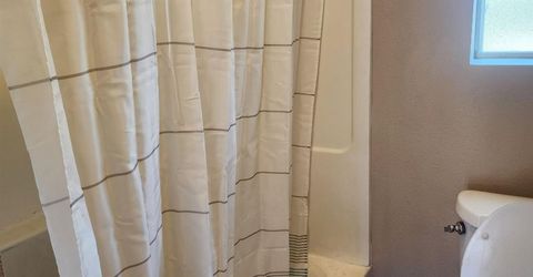 1506 S Mariposa Rd, Stockton, CA 95205 Photo