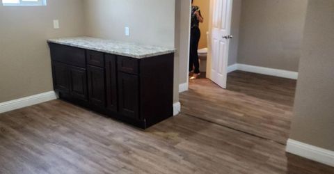 1506 S Mariposa Rd, Stockton, CA 95205 Photo