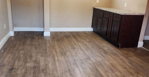 1506 S Mariposa Rd, Stockton, CA 95205 Photo