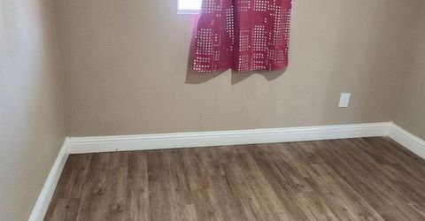 1506 S Mariposa Rd, Stockton, CA 95205 Photo