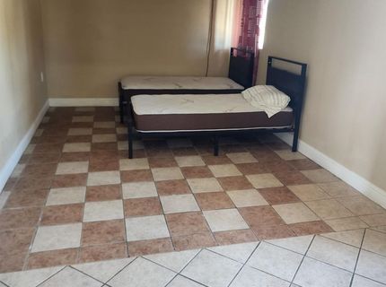 1506 S Mariposa Rd, Stockton, CA 95205 Photo