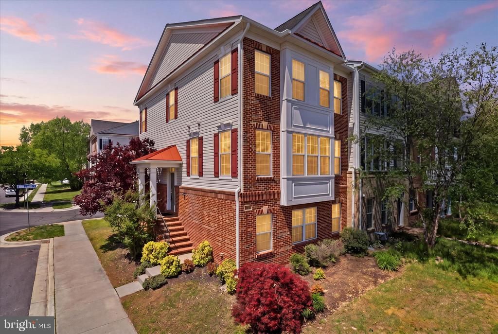 25101 Croxley Green Square, Aldie, VA 20105 Main Photo