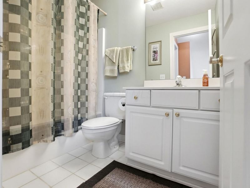 5547 Villas Drive, Unit 4D, Dublin, OH 43017 Photo 21