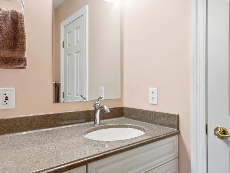 5547 Villas Drive, Unit 4D, Dublin, OH 43017 Photo 42