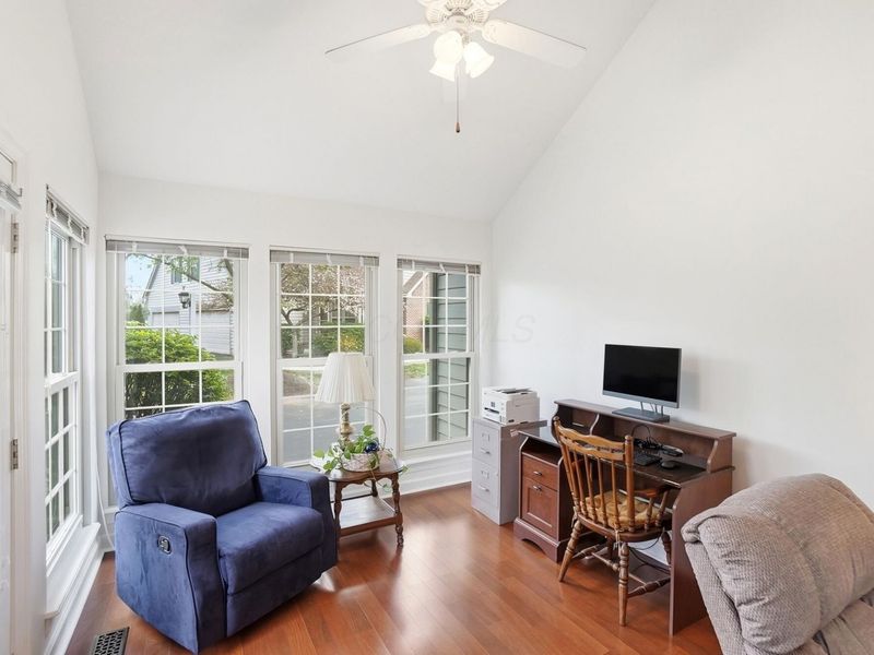 5547 Villas Drive, Unit 4D, Dublin, OH 43017 Photo 6