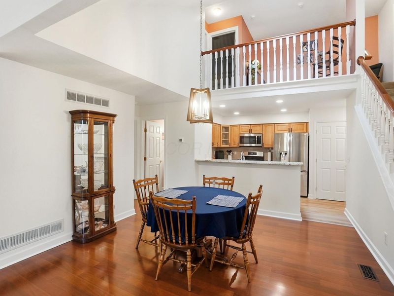 5547 Villas Drive, Unit 4D, Dublin, OH 43017 Photo 8