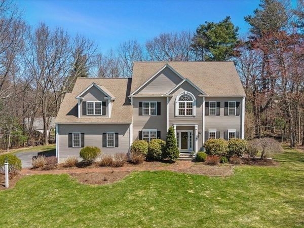 5 Breakneck Hill Rd, Hopkinton, MA 01748