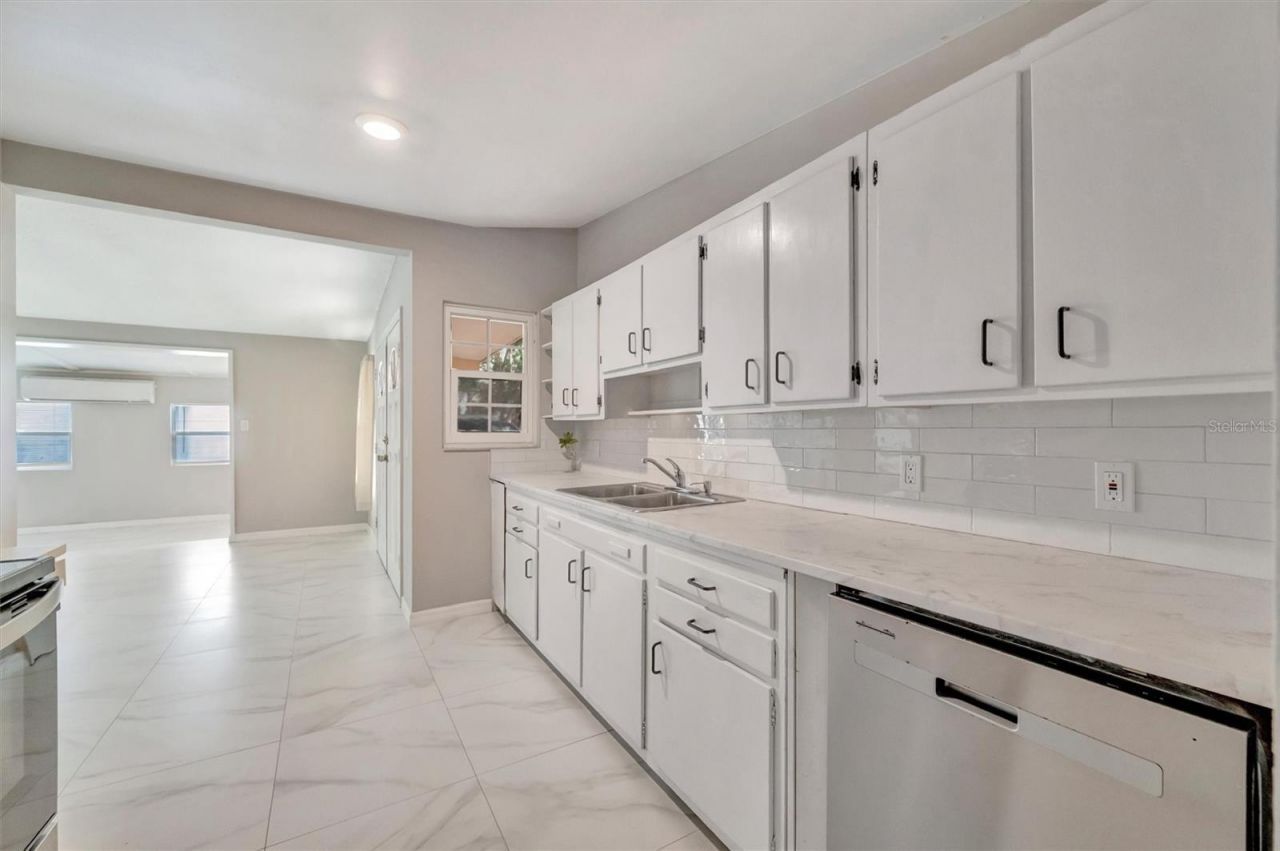 6607 Georgia Avenue, Bradenton, FL 34207 Photo