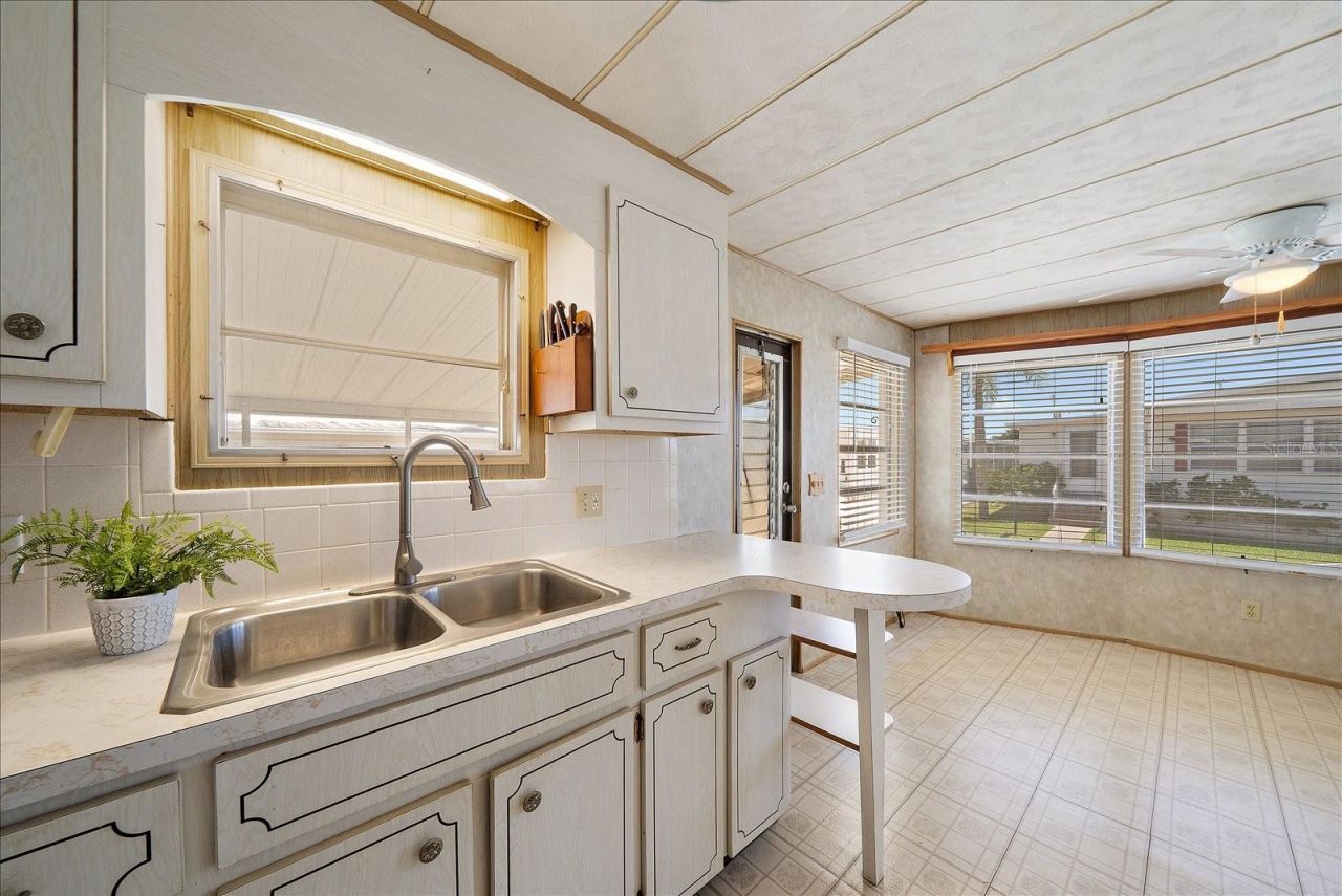 89 Del Rio Drive, Palmetto, FL 34221 Photo