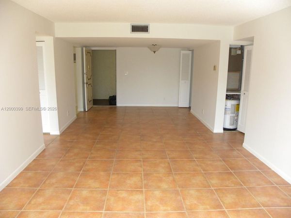 8050 W Mcnab Rd, Unit 206, Tamarac, FL 33321