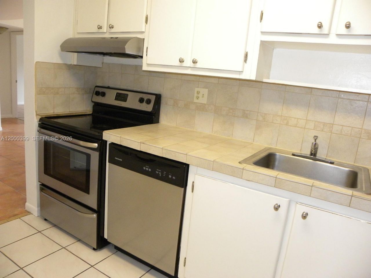 8050 W Mcnab Rd, Unit 206, Tamarac, FL 33321 Photo