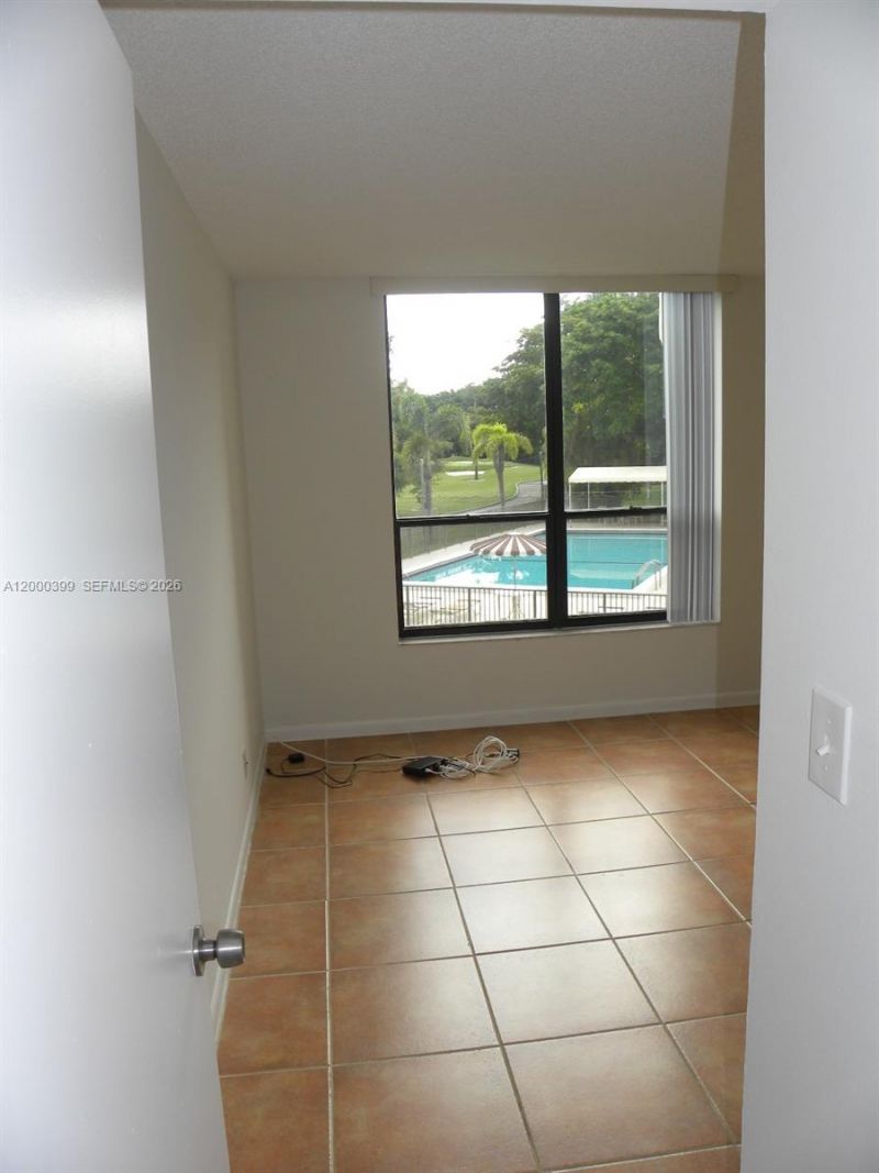 8050 W Mcnab Rd, Unit 206, Tamarac, FL 33321 Photo