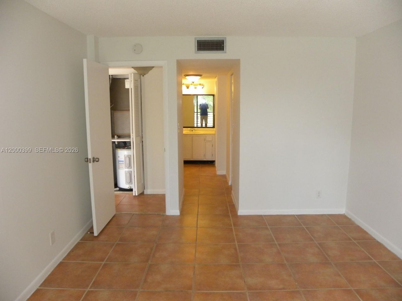 8050 W Mcnab Rd, Unit 206, Tamarac, FL 33321 Photo