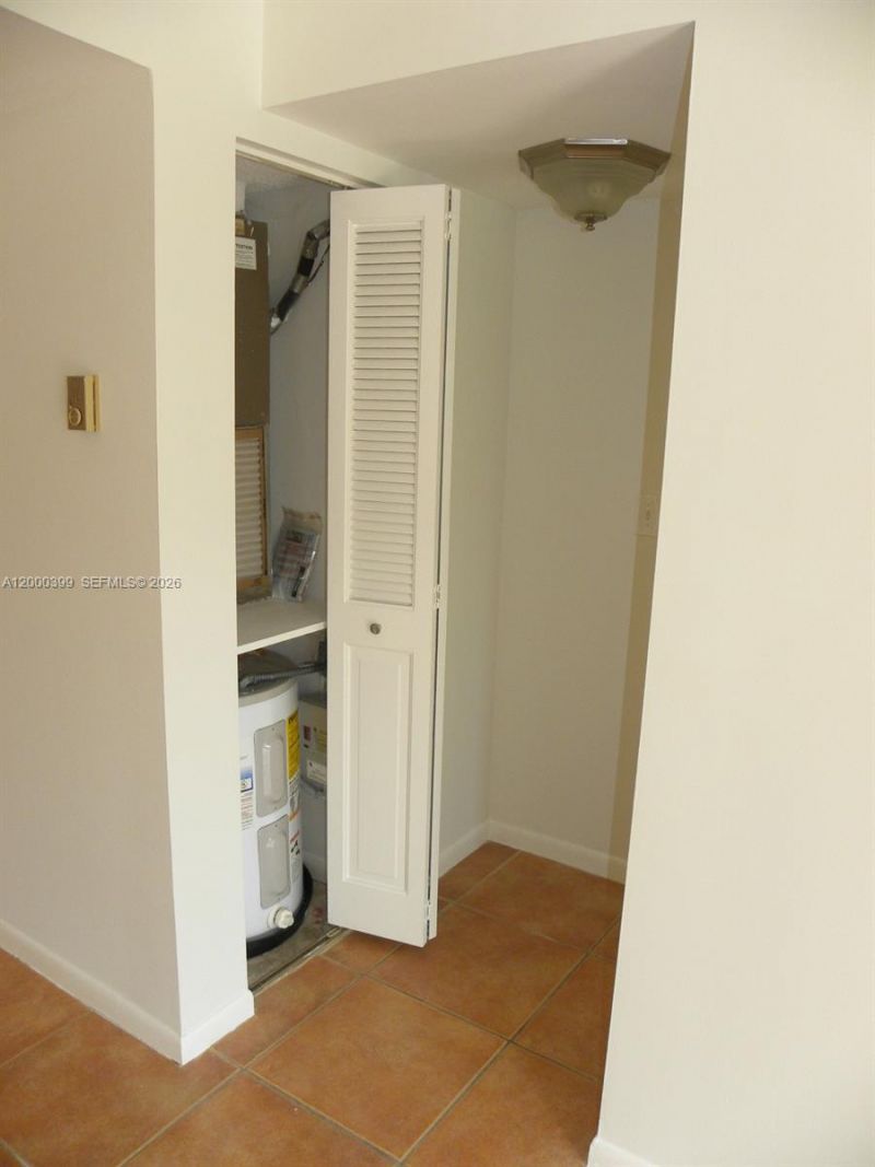 8050 W Mcnab Rd, Unit 206, Tamarac, FL 33321 Photo