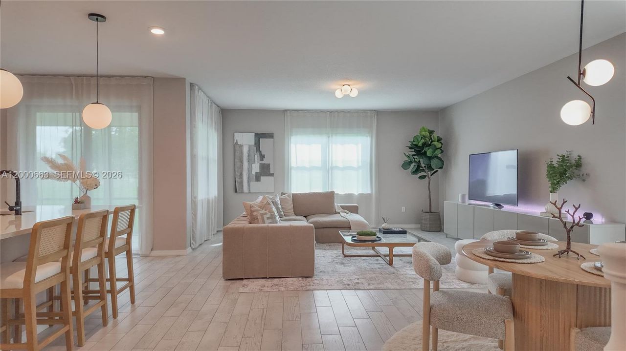 8108 NW 78th St, Tamarac, FL 33321 Photo