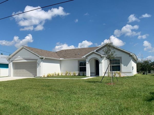 2217 SW Halissee St, Port St. Lucie, FL 34953