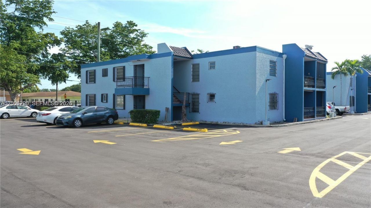 160 SW 30th Ave, Unit 204A, Miami, FL 33135 Photo