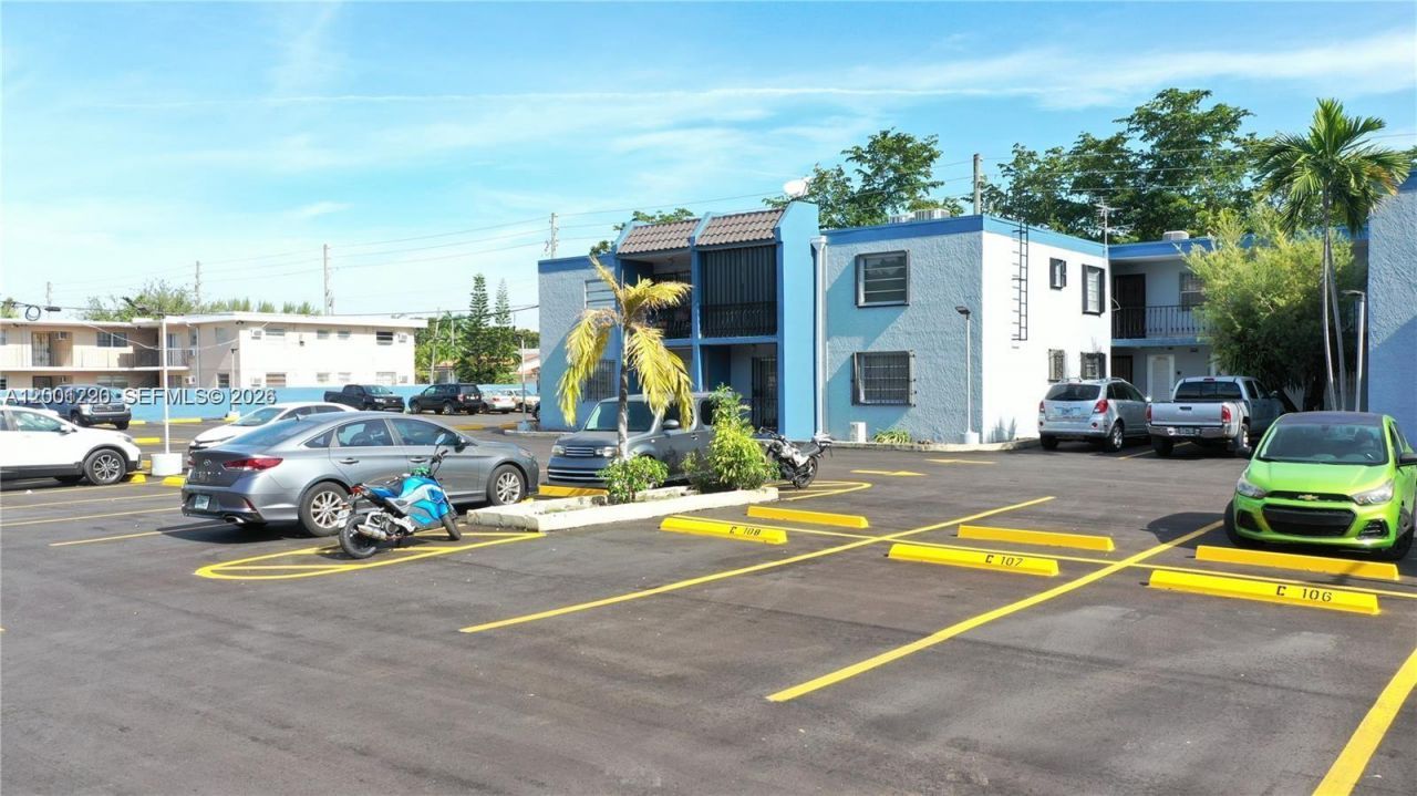 160 SW 30th Ave, Unit 204A, Miami, FL 33135 Photo