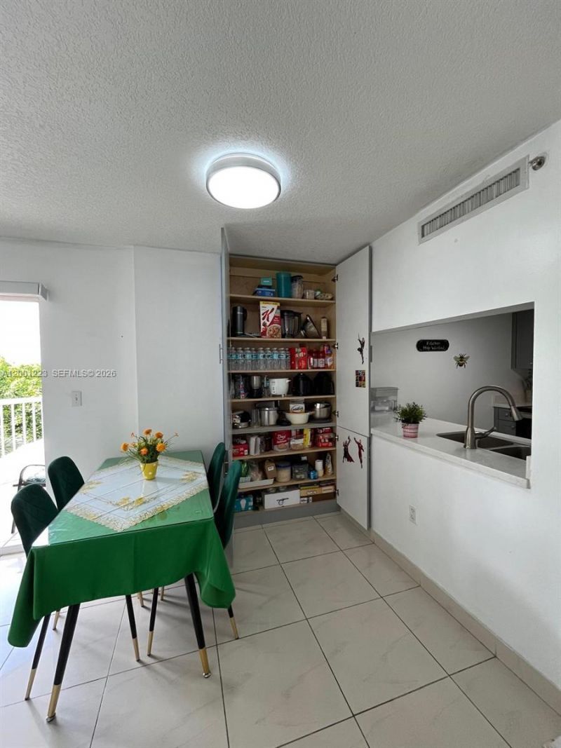280 SW 20th Rd, Unit 504, Miami, FL 33129 Photo