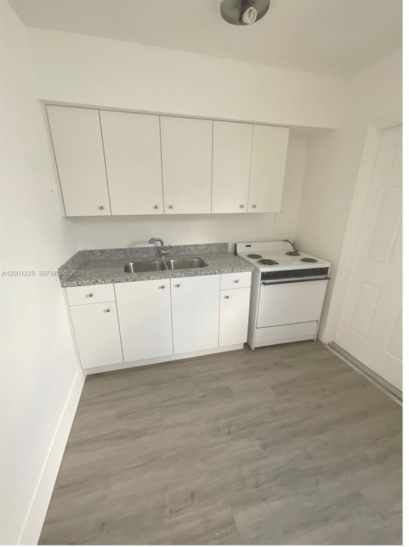 Please Call For Address, Miami, FL 33125 Photo