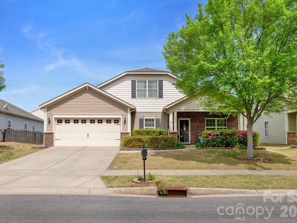 1710 Yellow Daisy Drive, Matthews, NC 28104