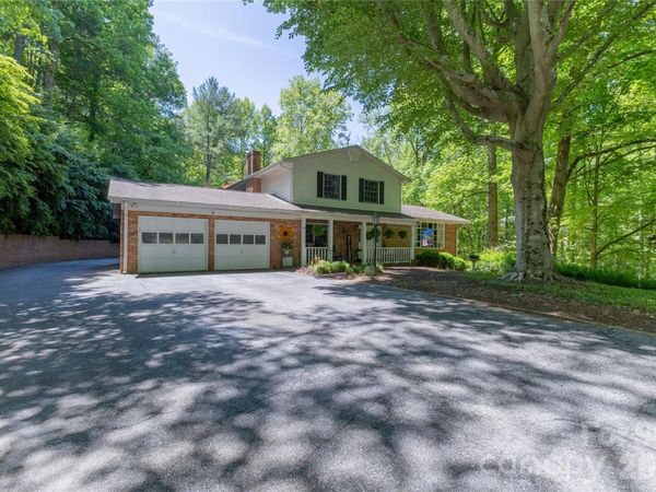 819 Chesterfield Circle SW, Lenoir, NC 28645