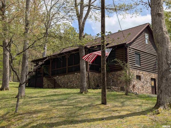 1400 Womble Road, Harrisburg, IL 62946