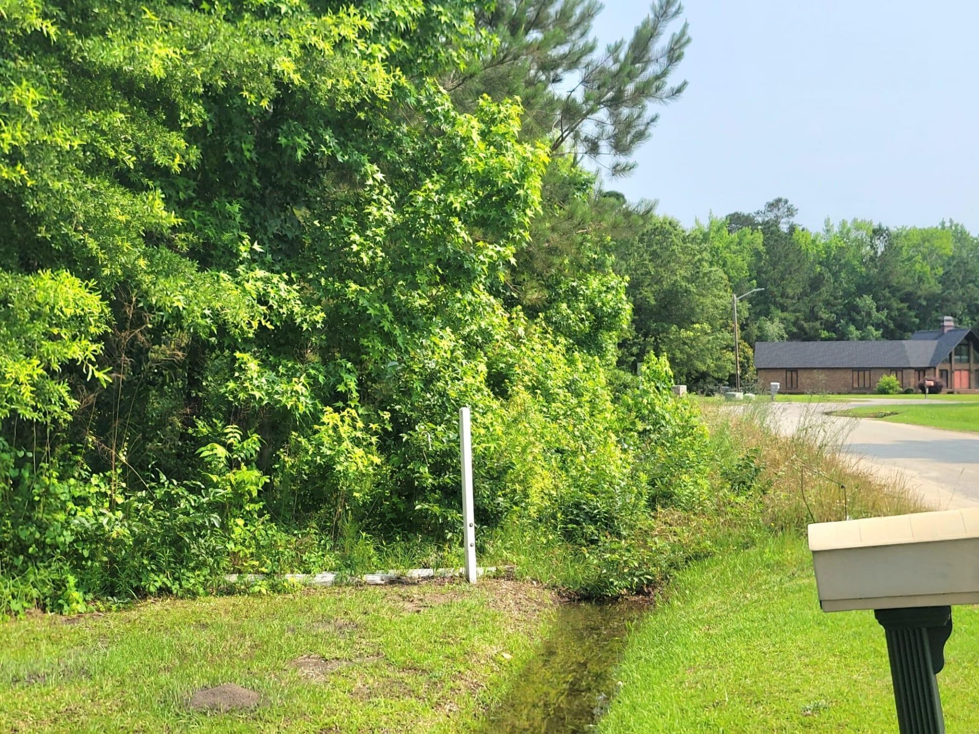 0 Estate Court Photo 10