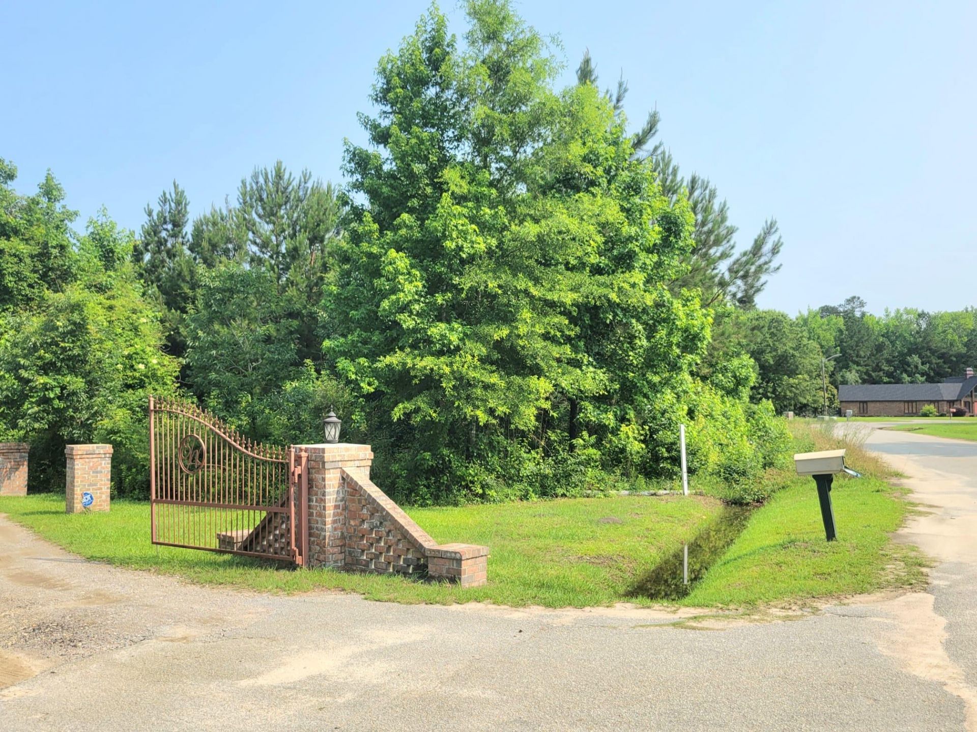 0 Estate Court Photo 11