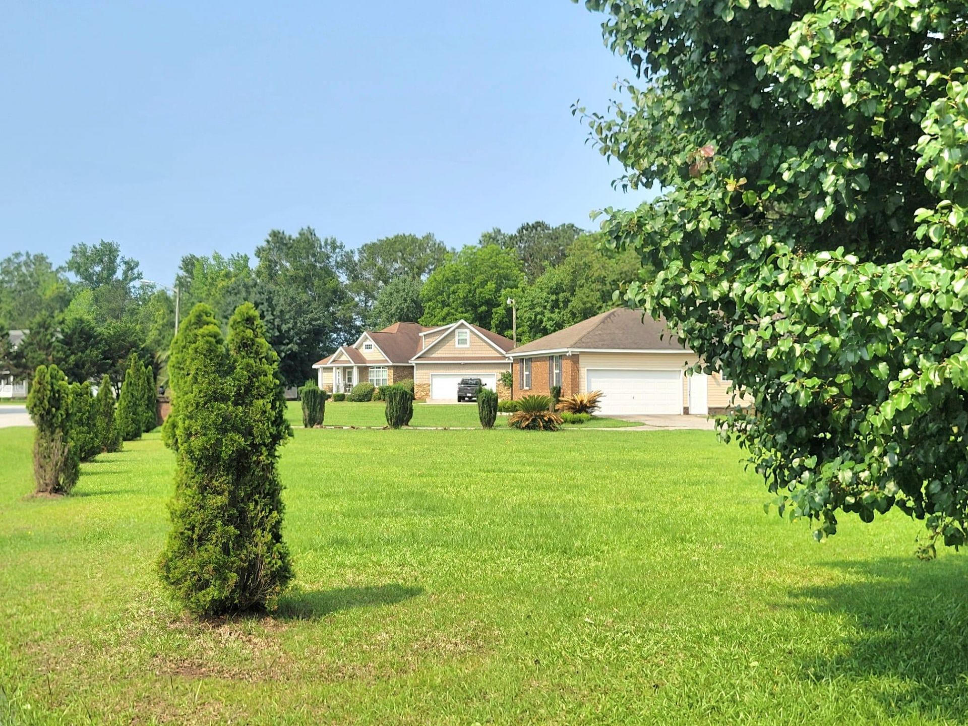 0 Estate Court Photo 17