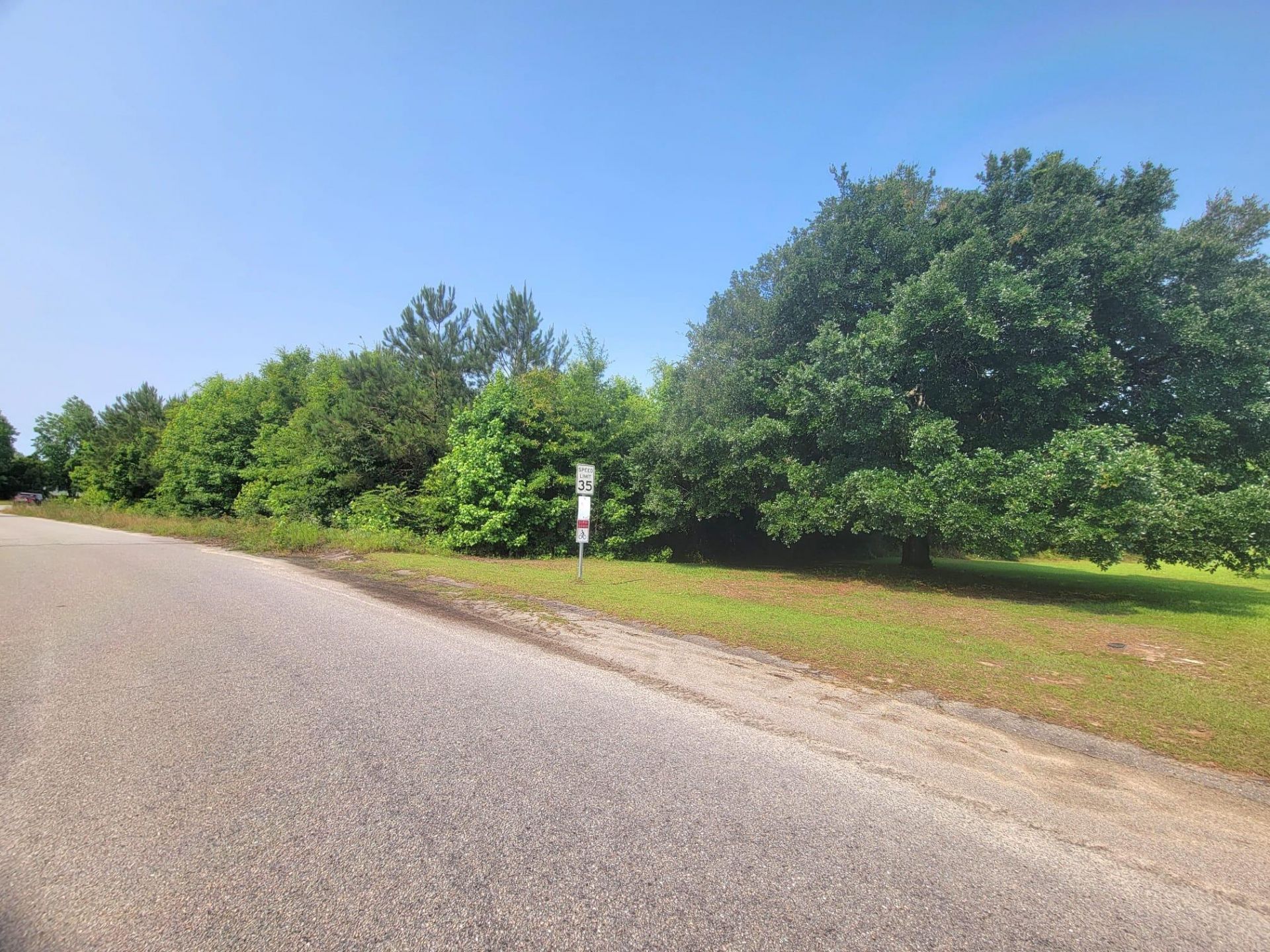 0 Estate Court Photo 7