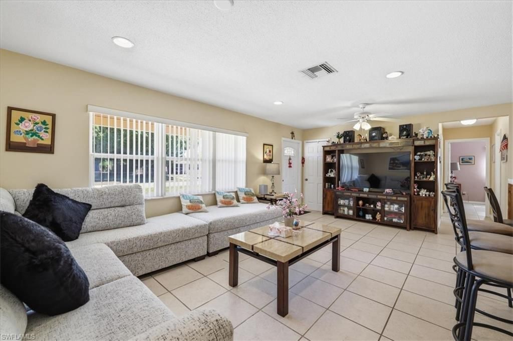 1524 Markdale St E, Lehigh Acres, FL 33936 Photo
