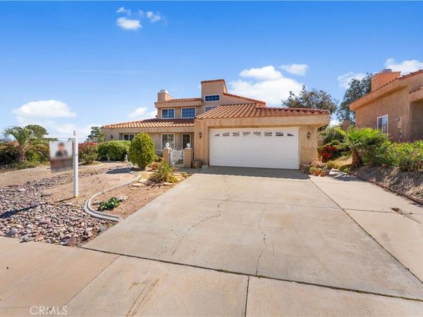 38242 7th W, Palmdale, CA 93551