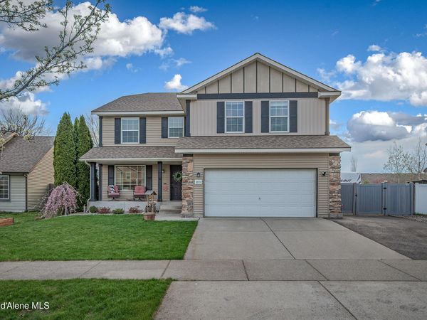 2033 N BUNTING LN , Post Falls, ID 83854
