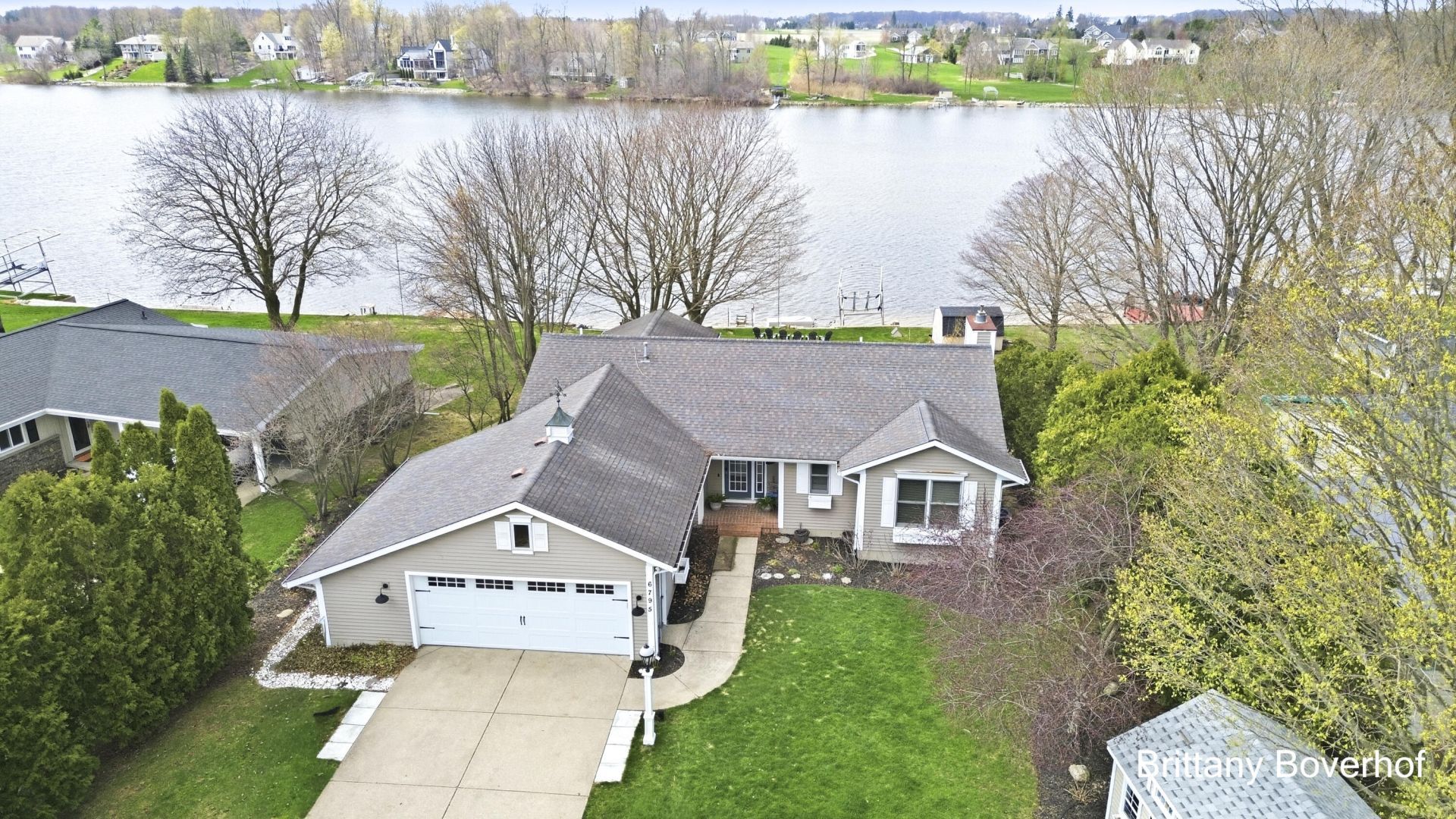 6795 N Noffke Drive, Caledonia, MI 49316 Main Photo