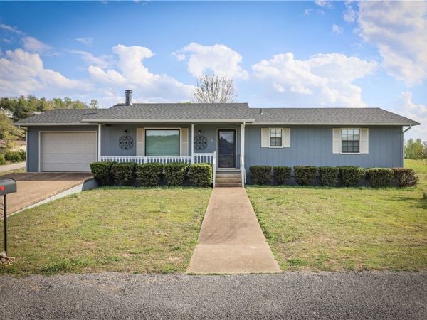 21 Appaloosa Drive, Holiday Island, AR 72631