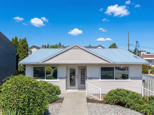 145 Hirst Ave, Parksville, BC V9P 2E9