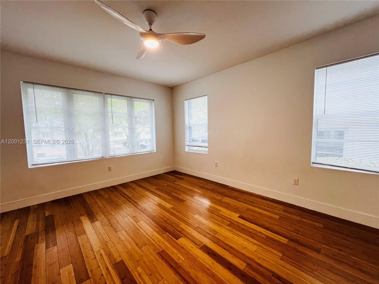 960 Bay Dr , Unit 911, Miami Beach, FL 33141 Photo