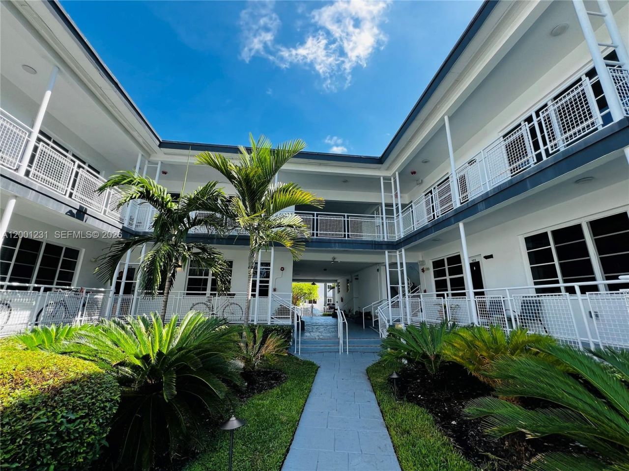 960 Bay Dr , Unit 911, Miami Beach, FL 33141 Photo