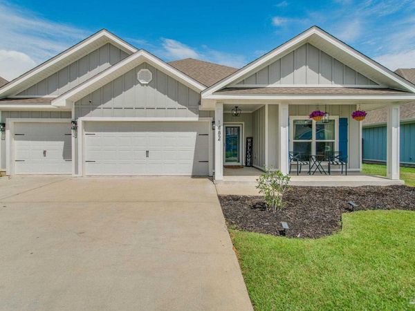 1482 Ballyhoo Dr, Gulf Breeze, FL 32563