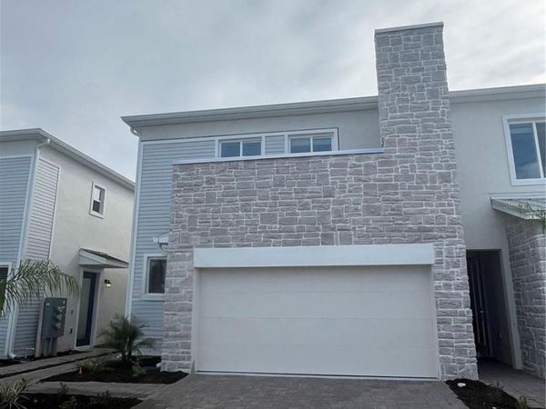 376 NINE IRON DRIVE , DAVENPORT, FL 33896