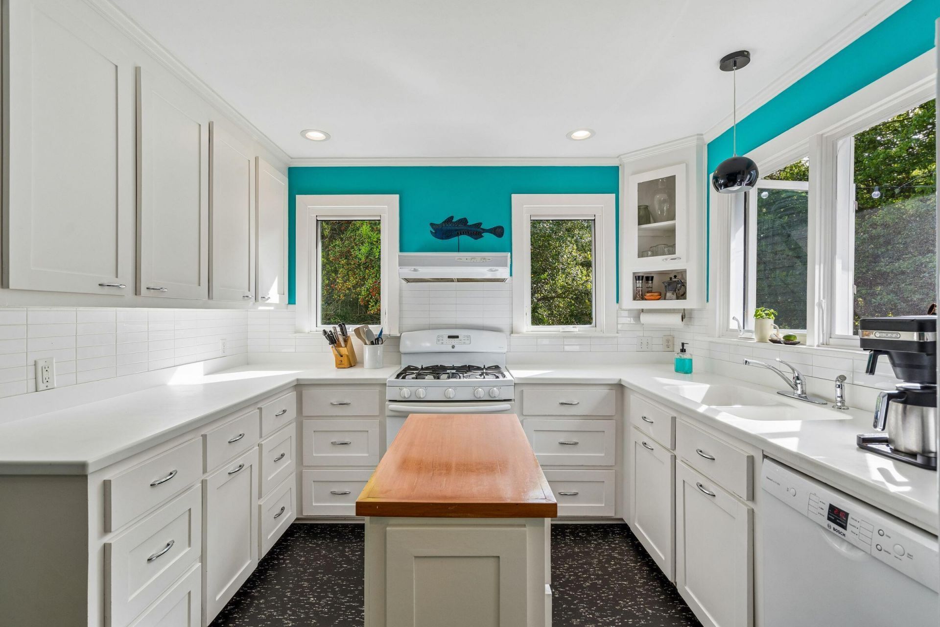 317 Sumter Avenue Photo 37