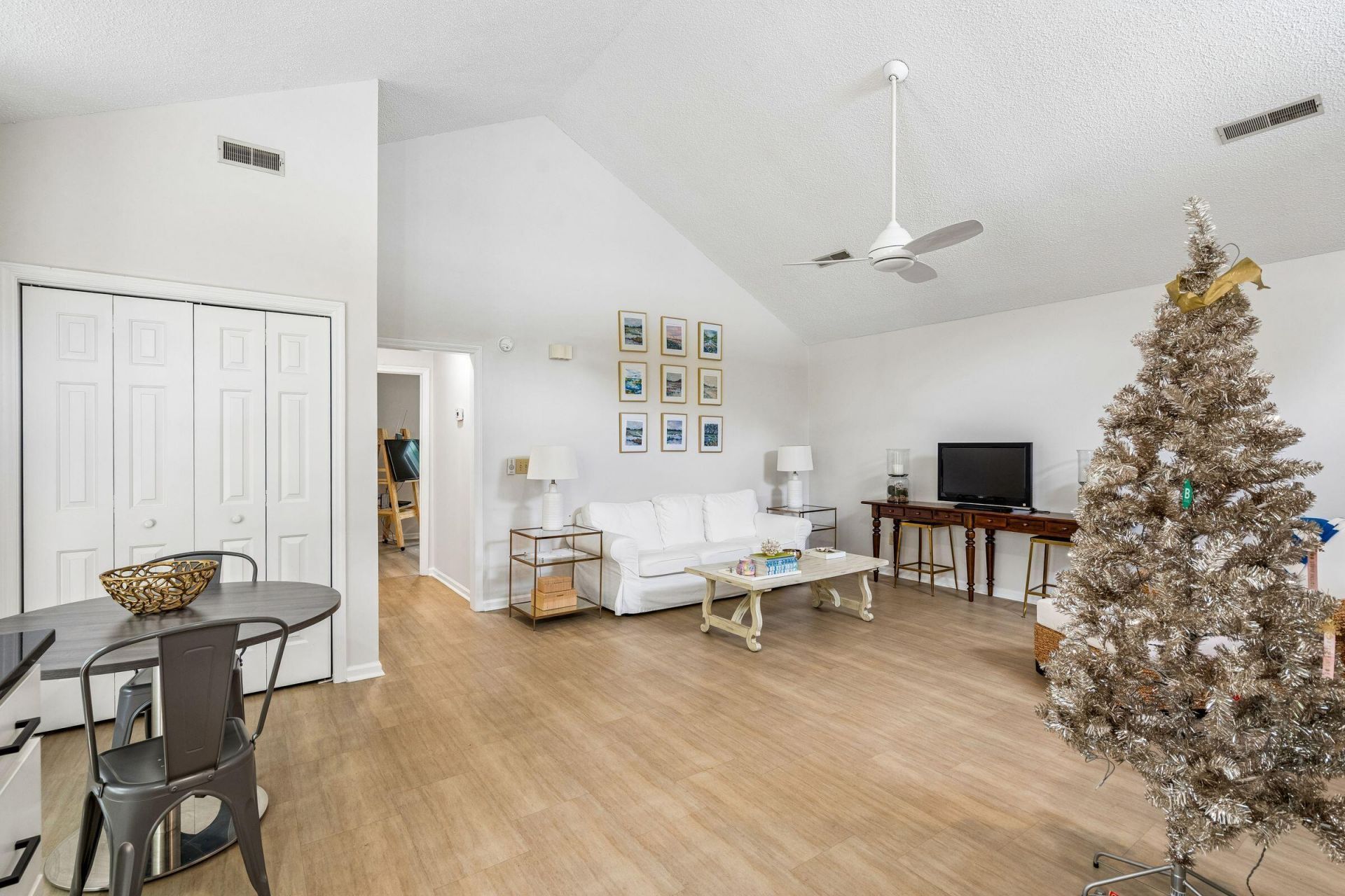 317 Sumter Avenue Photo 86