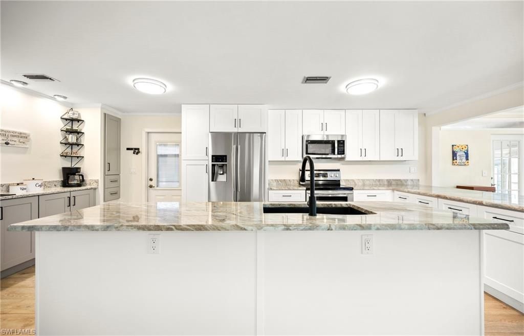 108 Windjammer Way, Fort Myers, FL 33908 Photo